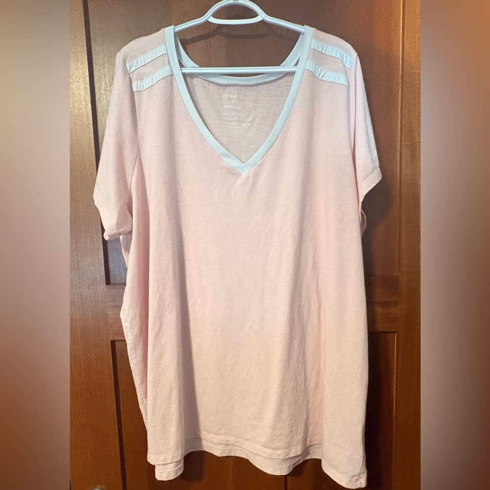 Torrid Plus Size V-neck Short Sleeve Top